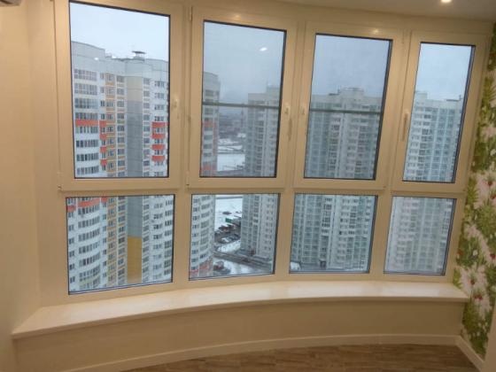 Эркерный подоконник и поверхность на балконный блок: купить в Москве