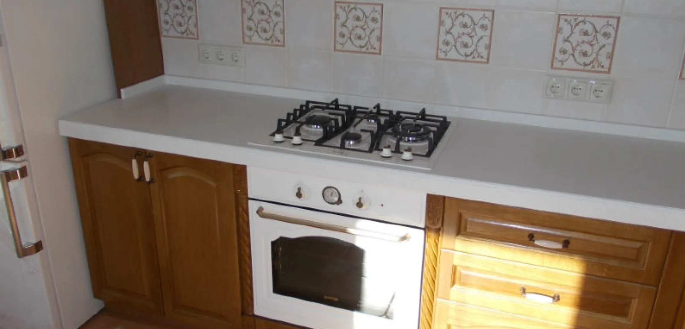Угловая столешница с классической кромкой из искусственного камня Grandex S204 - фото 3