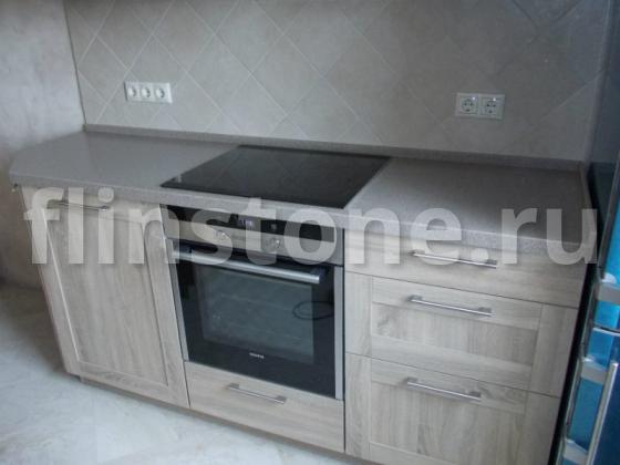 Две отдельные кухонные столешницы прямоугольной формы из Grandex D302