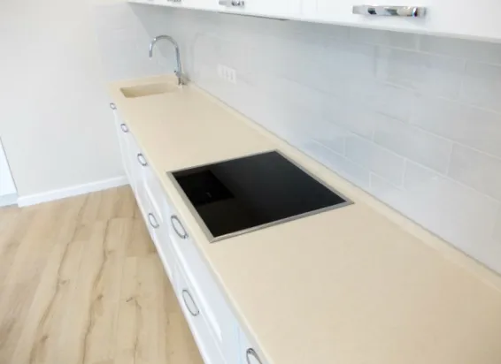 Прямая столешница для кухни из искусственного камня Grandex D304