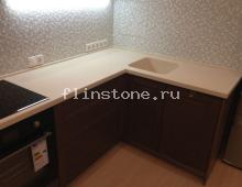 Угловая кухонная столешница из искусственного камня Grandex ST118: купить в Москве