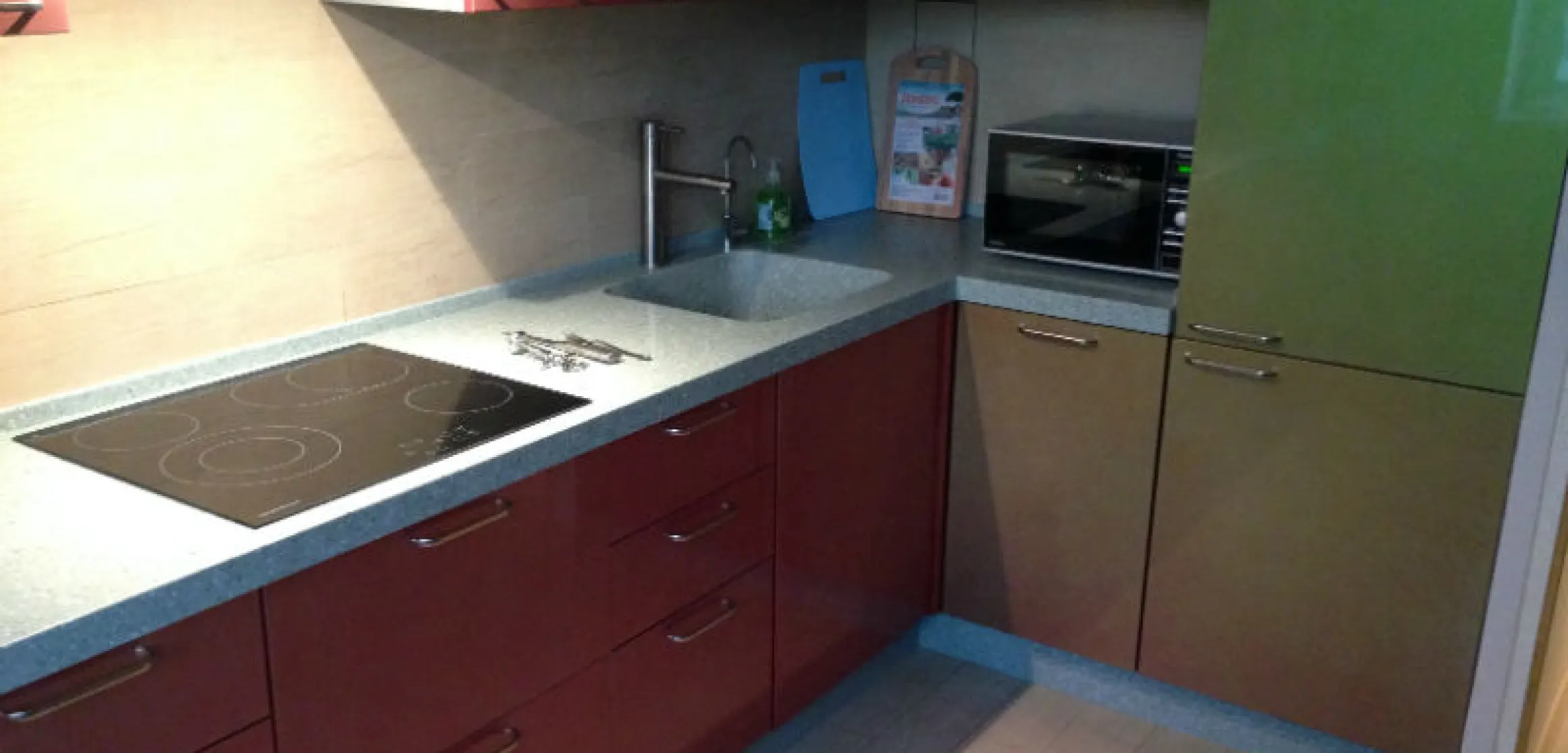 Угловая столешница из серого искусственного камня Staron PA860 - фото 2
