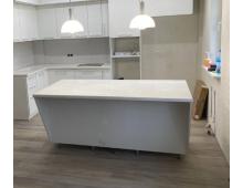 Столешница с интегрированной мойкой и островом из LG Hi-Macs (Корея) M603 Pavia