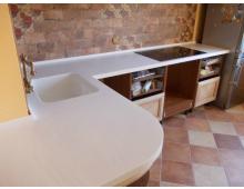 Z-образная столешница с радиусным терминалом и мойкой