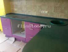 Кухонная столешница зеленого цвета из Hanex D019: купить в Москве