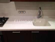 Столешница с развернутым углом и интегрированной мойкой 400х400