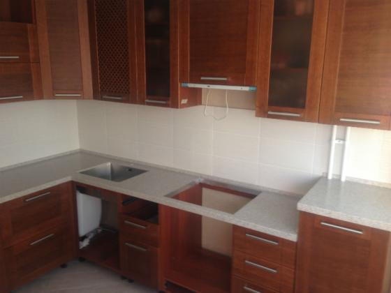 Угловая кухонная столешница из искусственного камня Staron AP640: купить в Москве