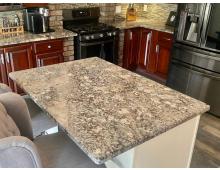 Барная стойка из кварцевого агломерата Cirrus VV254 Verona Verde