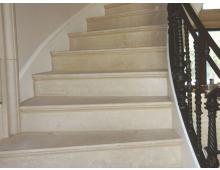 Лестница из искусственного камня Grandex Cloudy Mount в торговом центре Лестница из искусственного камня Grandex Cloudy Mount в торговом центре