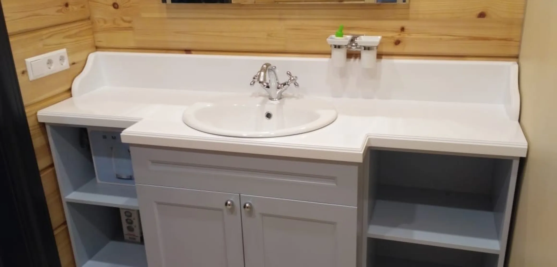 Столешница из искусственного акрилового камня Corian Designer White для ванной - фото 1