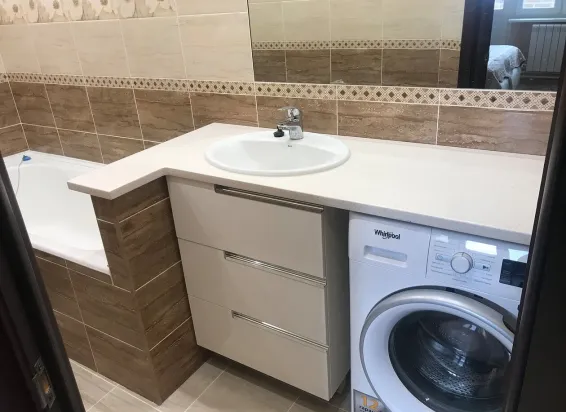 Угловая столешница в ванную из кварца TechniStone Brilliant White